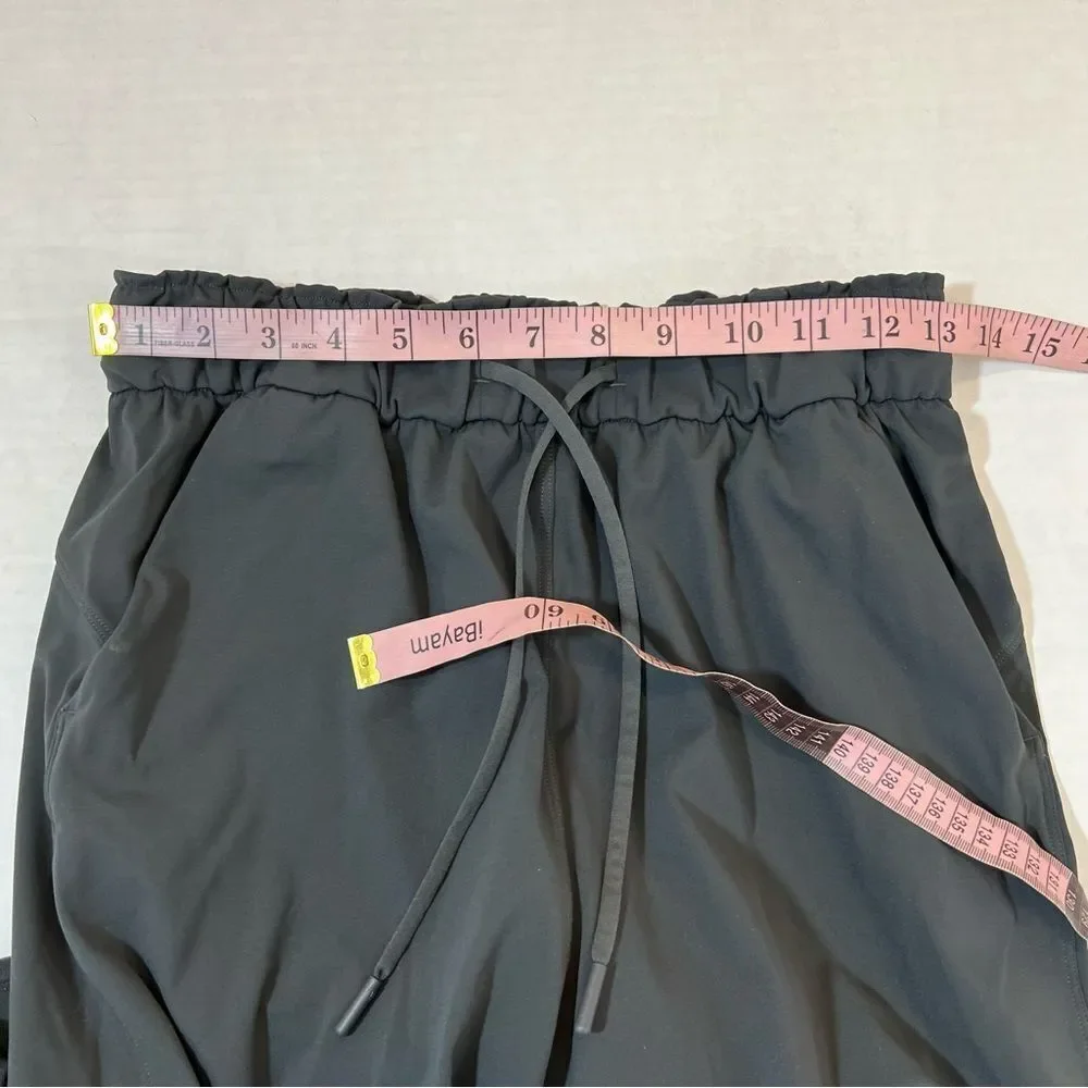 Lululemon Keep Moving Pant 7/8 High-Rise in Graphite Grey | Size 6